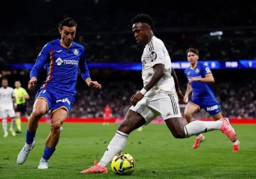 Barcelona ucieka Realowi Madryt. Wpadka 