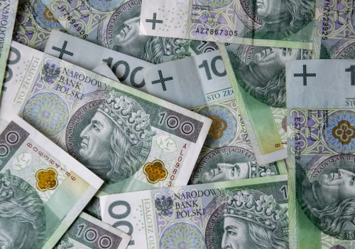 Do seniorów płyną wyższe emerytury