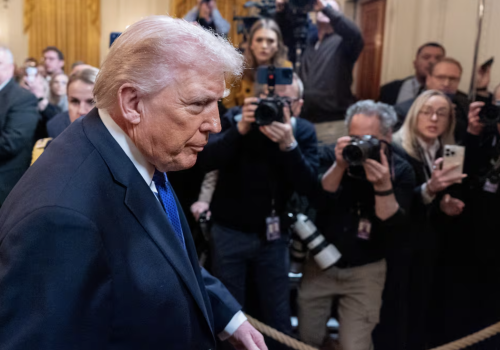 Trump mówi, że wojna z Iranem może trwać 