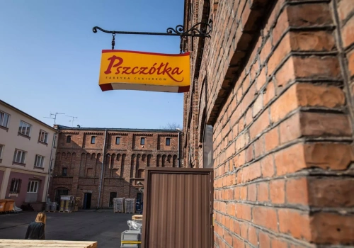 Fabryka Cukierków “Pszczółka” będzie produkować żywność dla wojska? “Możemy rozszerzyć działalność”