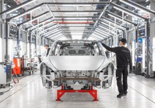 Niemiecka fabryka Tesli z problemami. A Musk znów obiecuje