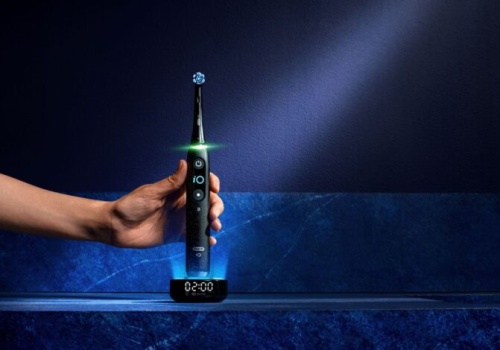 Polacy za choroby przyzębia płacą miliardy, a wciąż zaniedbują higienę jamy ustnej. Darmowe konsultacje stomatologiczne w marcu