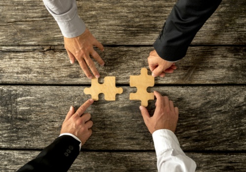 Polska umacnia pozycję lidera fuzji i przejęć w CEE (raport)