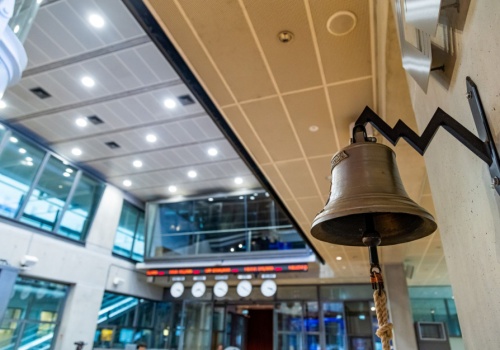 Spadki na GPW przyspieszyły. Mocno tracą spółki energetyczne