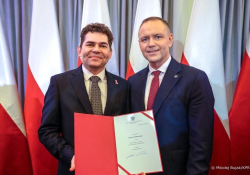 Prezydent Stalowej Woli z ważną funkcją przy prezydencie Nawrockim. To droga do fotela premiera?