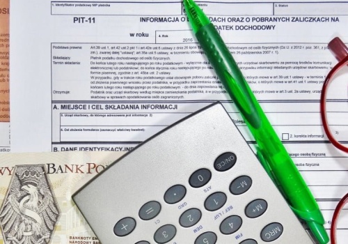 Rozliczając PIT warto przekazać 1,5% podatku na organizacje pomocowe