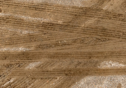 Czy utwardzenie działki rolnej wymaga zgłoszenia?