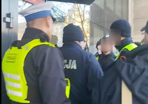 Protest pod siedzibą Zarządu Lokali Miejskich. Interweniowała policja