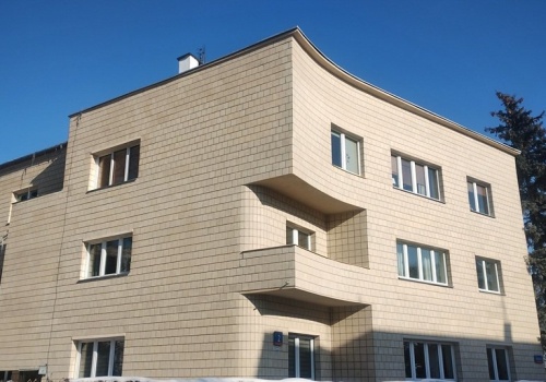 Modernistyczna perła Saskiej Kępy jak nowa. Kamienica Wolframów po remoncie