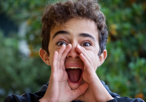 Gdzie zniknął mój mały chłopiec? Mutacja syna to coś więcej niż tylko zmiana głosu