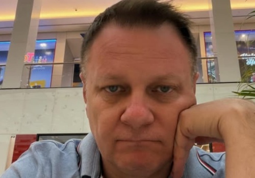 Była radość, jest rozczarowanie. Wokalista zespołu Classic jednak nie może wrócić do Polski