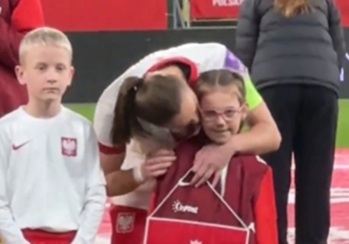 Piękny gest Pajor przed meczem. Kamery wszystko nagrały