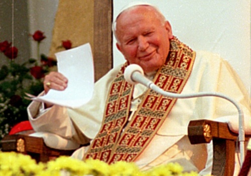 Będzie film o kulisach śmierci Jana Pawła II. Papieża zagra polski aktor