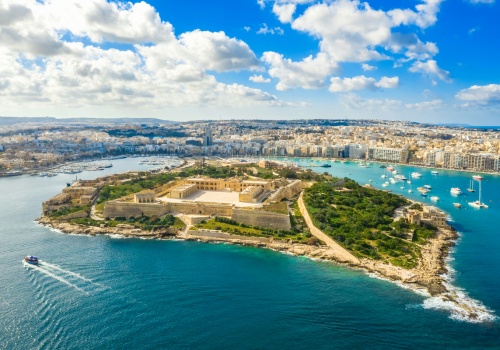 Wiosna na Malcie 🌊☀️ Loty z Warszawy + hotel z basenem infinity za 939 PLN 😎