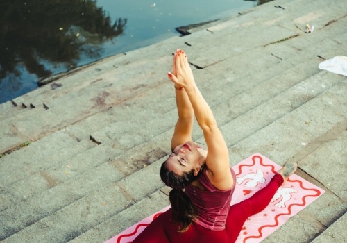 Jak ćwiczenia i joga wpływają na postawę ciała?