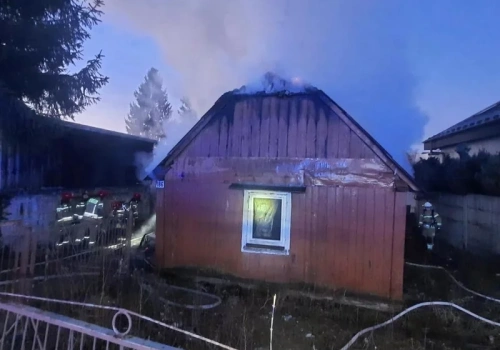 Pożar strawił drewniany dom. Tragiczny finał akcji strażaków