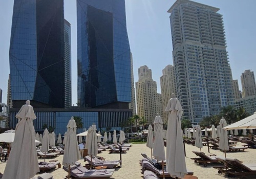 Wakacje marzeń zmieniły się w koszmar. Rzeszowianie uwięzieni w Dubaju: “Państwo o nas zapomniało”