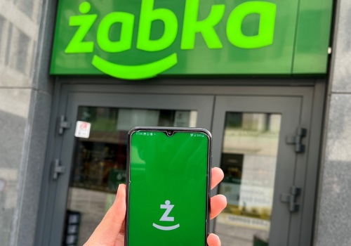 Żabka mówi: dość papierowych świstków. Lepiej pokaż aplikację