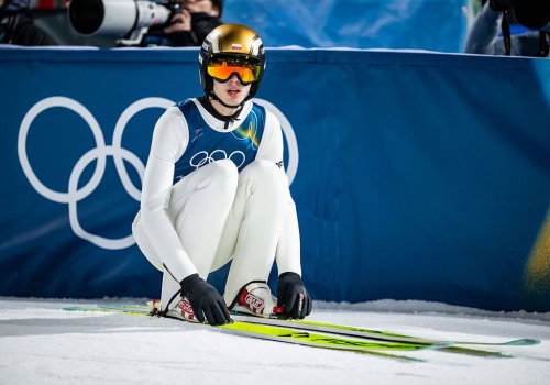 MŚJ w Lillehammer. Kacper Tomasiak walczy o medal. Transmisja TV i online. Gdzie oglądać?