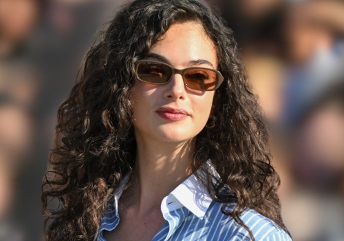 Córka Moniki Bellucci skradła show u Diora. Ten look to kwintesencja paryskiej elegancji