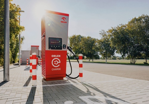Elektromobilna ekspansja Orlenu w Niemczech. 160 ładowarek do końca 2026