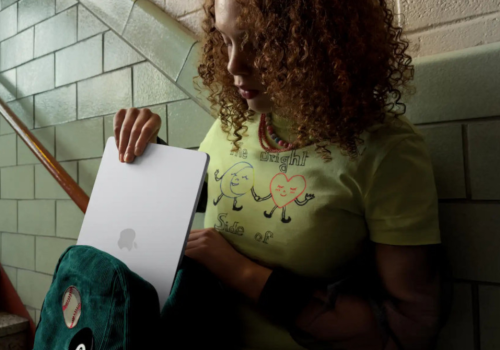 Nowe MacBooki z czipami M5. Ceny w górę, pamięć w górę, zasilacz znika