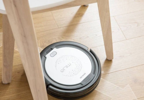 Ten niedrogi robot sprzątający odkurza z zawrotną mocą! Ma funkcję mopa