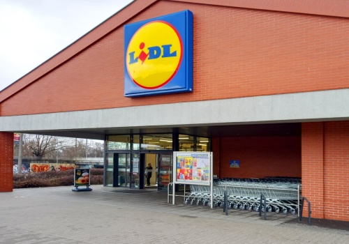 Całodobowy Lidl ruszył. Pierwsze sklepy już zmieniły godziny otwarcia
