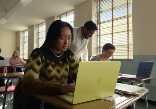 MacBook za 3 tysiące? Oto Neo – najtańszy i najbardziej kolorowy laptop Apple