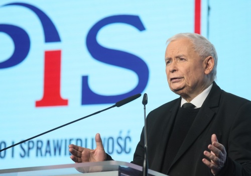 Mateusz Morawiecki prowokuje Jarosława Kaczyńskiego. 