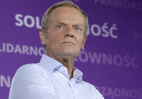 Donald Tusk nagle zwrócił się do prezydenta. Padły słowa o wykorzystaniu samolotów S…