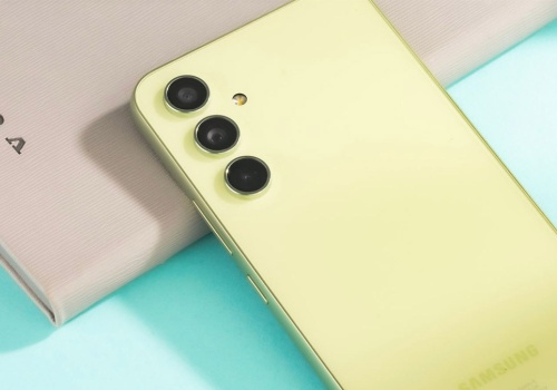 Najbardziej opłacalne Samsungi idą pod nóż. Droga pamięć nie daje za wygraną