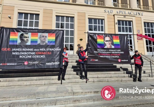 Przełomowy wyrok w Rzeszowie ws. transpłciowego ucznia. Przeciwnicy: “Stop genderowaniu dzieci”