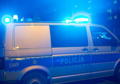 Ugodził ojca nożem, odkręcił gaz i groził, że wysadzi budynek