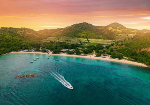 Tajlandia mniej znana w komfortowych warunkach 💎✨ Loty do Bangkoku 5* linią Hainan Airlines + prom na Ko Lan lub Ko Sichang od 2298 PLN 🌴