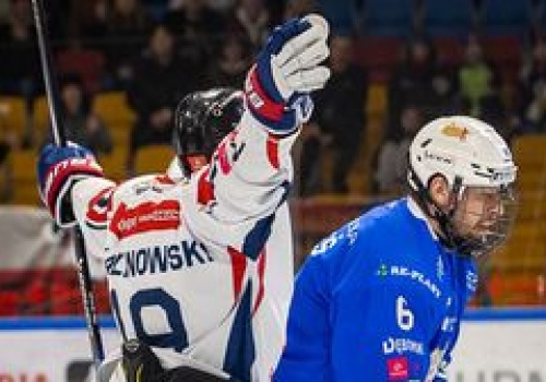 Wielkie emocje na Tor-Torze. Drugi krok na drodze do strefy medalowej postawiony. Hokeiści KH Energi Toruń pokonali Unię 2:1