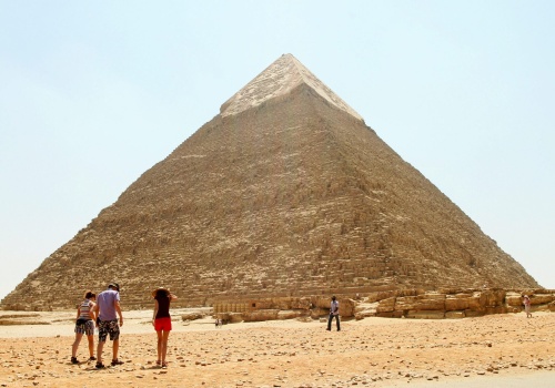 Uczniowie z Karpacza polecieli na wycieczkę do Egiptu. Dyrekcja: Zagrożenia nie ma