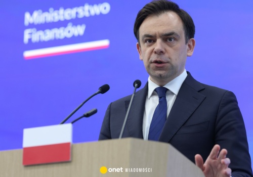 Minister zachwala sytuację na rynku pracy. Realia są jednak nieco inne