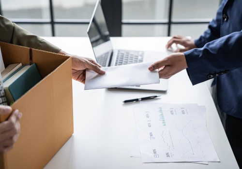 Ślepa uliczka automatyzacji. Czy zwalnianie przez AI to biznesowe samobójstwo?