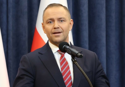 Karol Nawrocki i Adam Glapiński łączą siły. Chcą rzucić wyzwanie Brukseli, w tle miliardy złotych