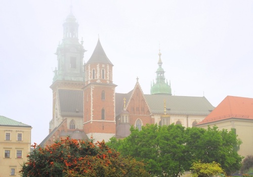 Kiedy wiosna 2026? Pogoda dzisiaj bez zaskoczeń: słońce i ciepło, ale pojawią się mgły