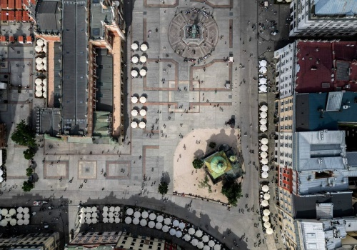 Najlepsze oferty na Wielkanoc. Kierunki polecane przez Brytyjczyków. Na liście polskie miasto