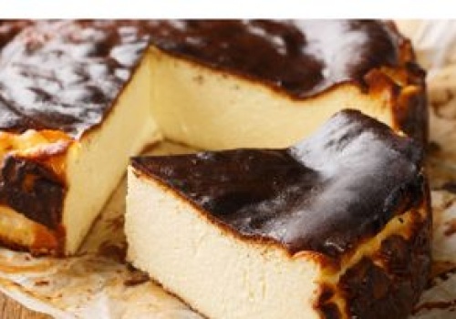 Sernik pęka przez ten błąd. Popełnia go prawie każdy w czasie pieczenia