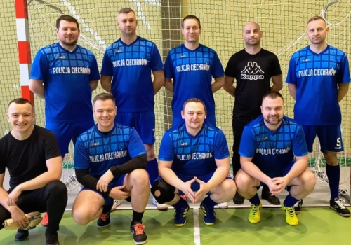 Policjanci z Ciechanowa wicemistrzami turnieju piłki nożnej
