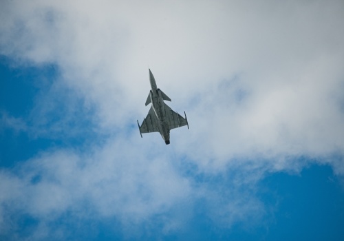 Szwedzkie odrzutowce patrolują Islandię w arktycznym pokazie siły