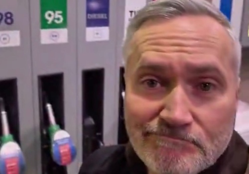 Wojna na Bliskim Wschodzie, ceny ropy szaleją, a u Wałęsy... tanio. Internauci sprowadzili go na ziemię!