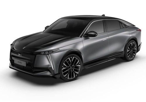 Nowy DS N°8 Pallas Black Edition 2026 wjeżdża na rynek. Luksusowa limuzyna ze stylowym wnętrzem