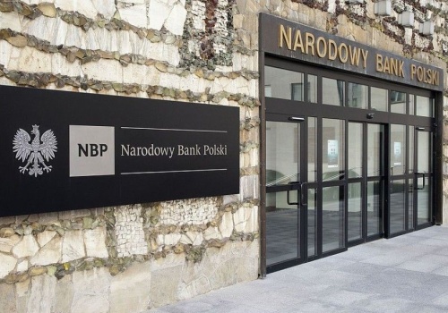 Złoto NBP na czołgi? Ekonomista ostrzega przed dodrukiem pieniądza