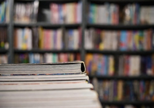 Założyciel Dark Horse Mike Richardson odsunięty od sterów po 40 latach. Jay Komas tymczasowym CEO