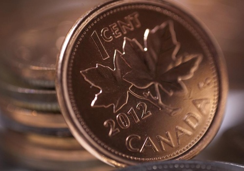 Dolar kanadyjski faworytem rynku po wybuchu wojny z Iranem